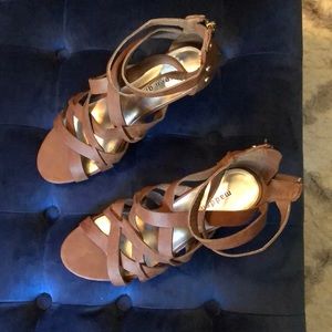 Madden girl wedge size 8